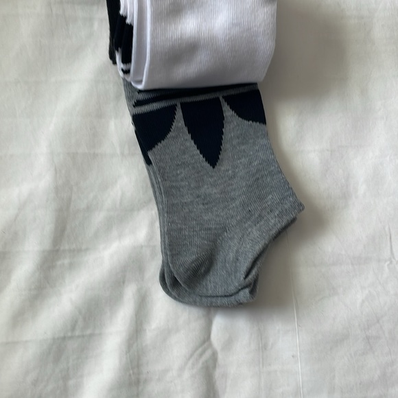 ADIDAS SOCKS 6 PAIRS - Picture 5 of 6